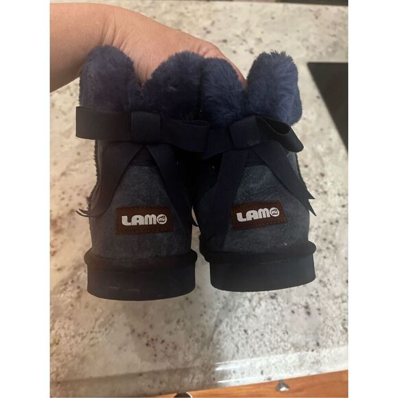 Lamo Navy Adele Shearling Booties sz 7 EUC - Picture 7 of 9
